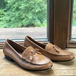 Mootsies Tootsies Tan Faux Leather Loafers